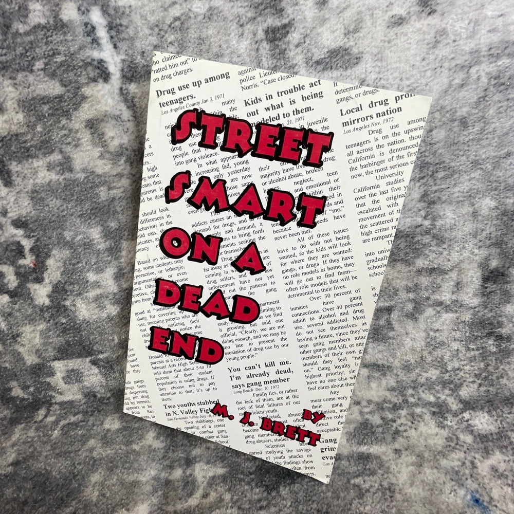 Smart on a Dead End M.J. Brett Street Paperback‎ Book First Printing Novel